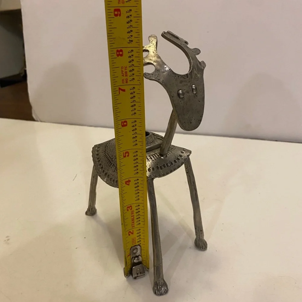 N/A metal reindeer